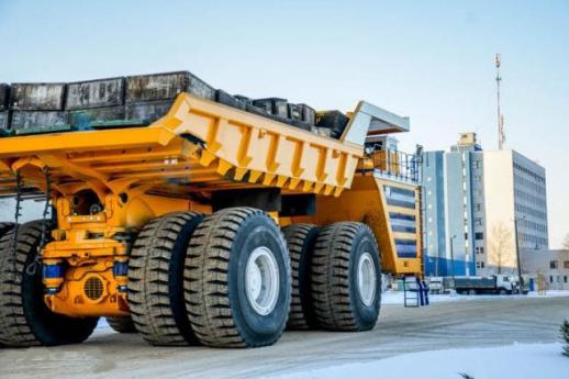 Belaz 450 tonų, didžiausia pasaulyje savivartis