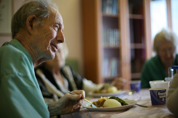 Ką gi norite, kad vyras jo gimtadienio dieną: geriausios sveikinimų galimybės