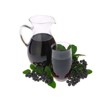 Alkoholiniai gėrimai iš juodųjų gurmanų namuose: receptai ir metodai