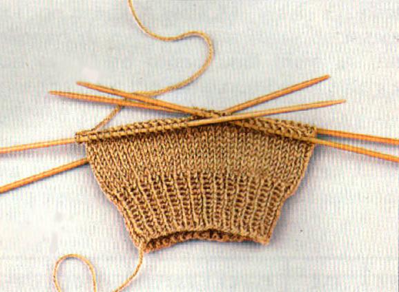 megzti megztiniai kojinės su mezgimo adatomis 