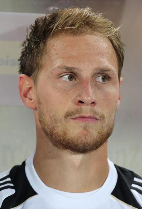 Hevedes Benediktas - Vokietijos rinktinės gynėjas ir "Schalke"