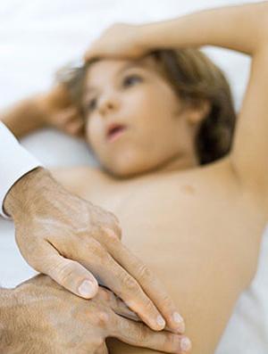 Lėtinis ir ūmus vaiko gastritas: požymiai ir simptomai